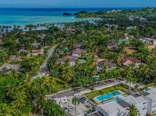 Luxury Penthouse at Playa Bonita for Sale