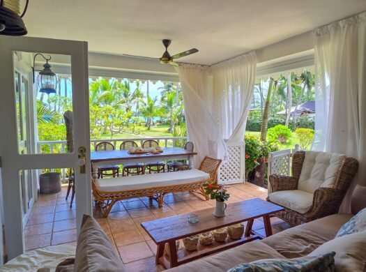 Playa Bonita beachfront apartment