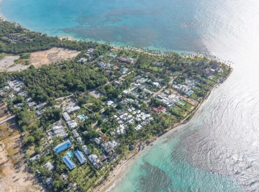 1000m2 building lot Cap Bonita